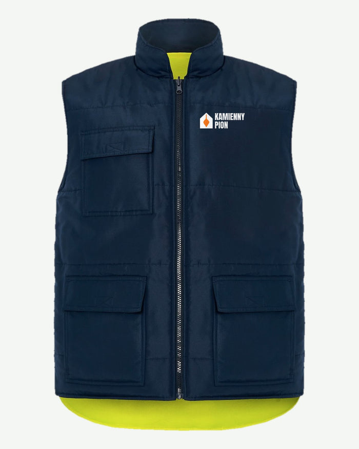 Wizualizacja: kamizelka ocieplana dwustronna JHK HV11U02 (kolor: navy / gold fluor) z przykładowym logo fikcyjnej firmy budowlanej Kamienny Pion na piersi.