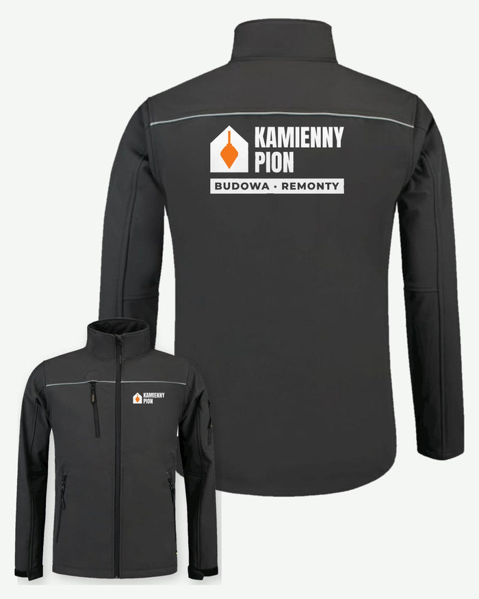 Wizualizacja: kurtka softshell Tricorp Luxury Softshell (kolor: ciemnoszary) z przykładowym logo fikcyjnej firmy budowlanej Kamienny Pion na piersi i dużym znakiem na plecach.