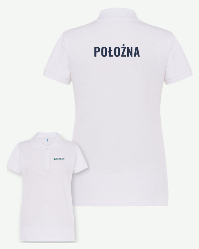 Wizualizacja: koszulka polo damska JHK POPL 200 (kolor: biały) z przykładowym logo fikcyjnej przychodni Zielony Klon na piersi i napisem POŁOŻNA na plecach.