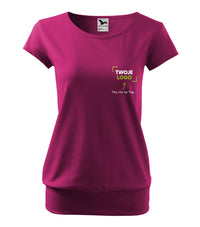 City — fuchsia red